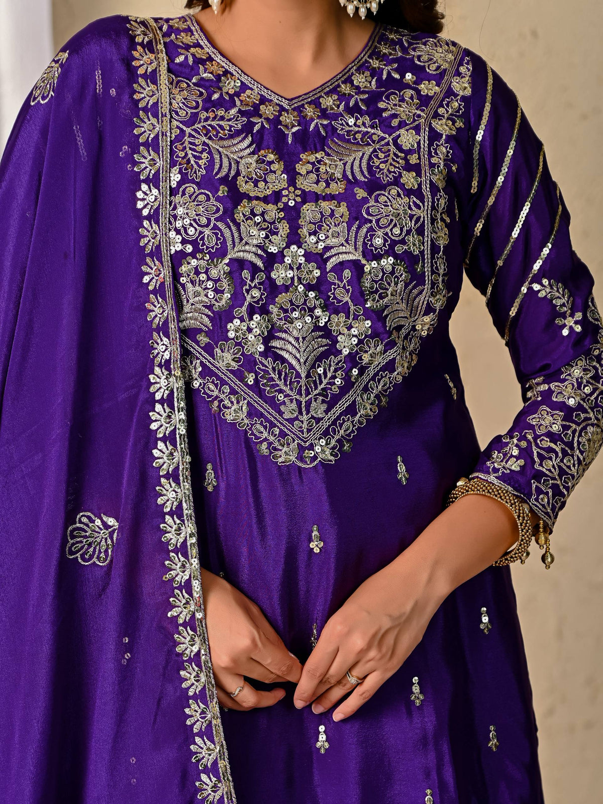 Chic Designs for Contemporary Ethnic Fashion