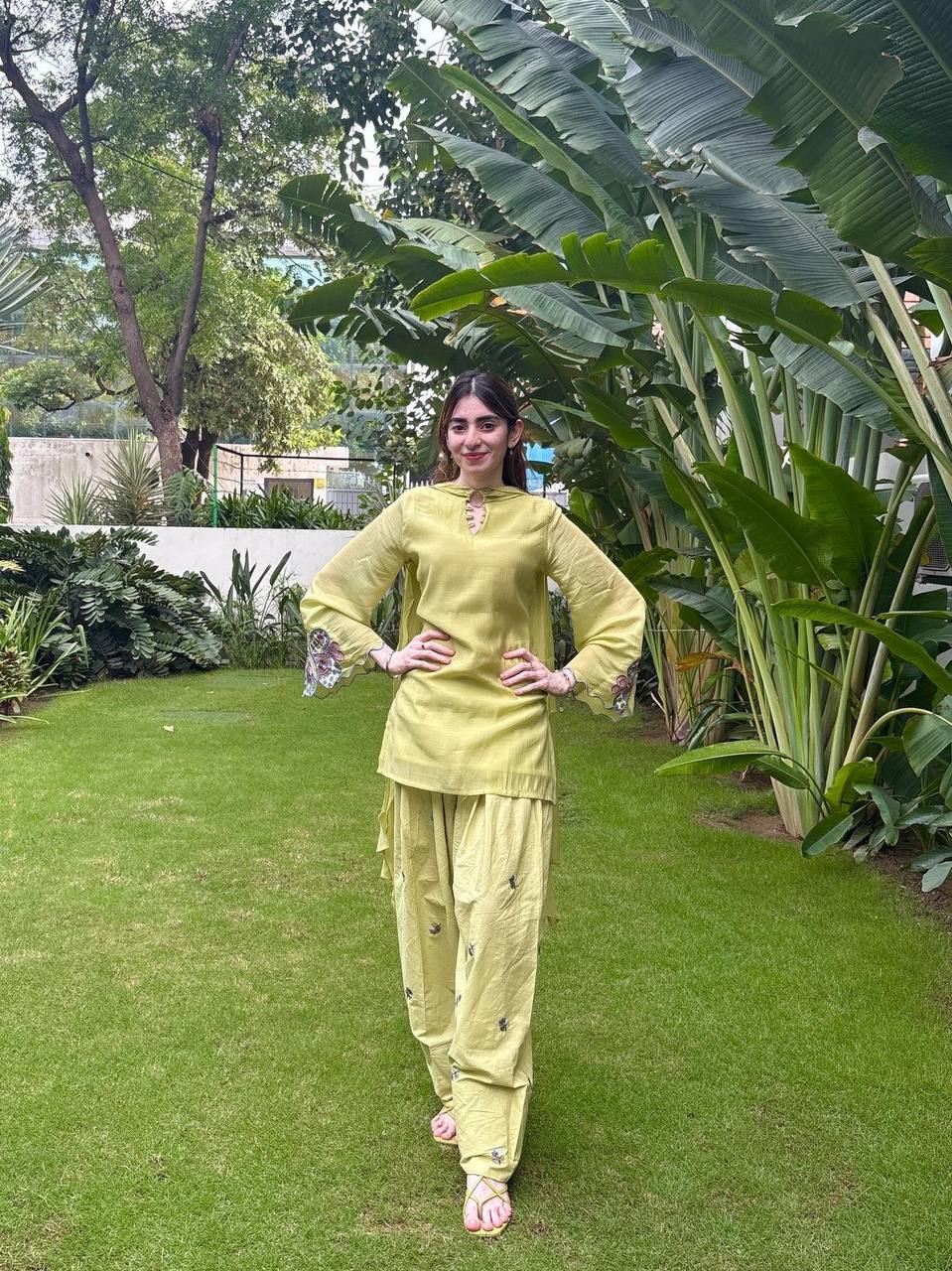 Effortless Elegance Amidst Lush Greenery