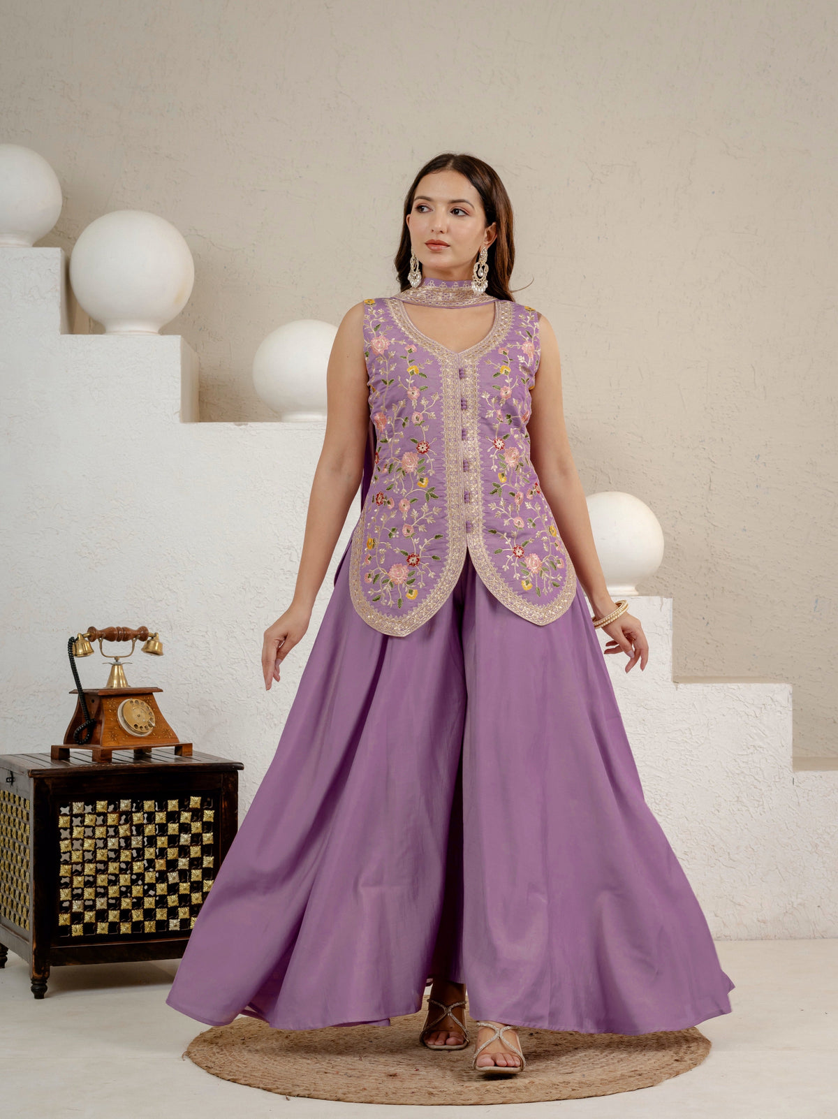Elegant Purple Ensemble for Sophisticated Occasions