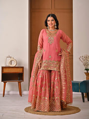 Chic Serenity: Embracing Pink and Gold Glamour