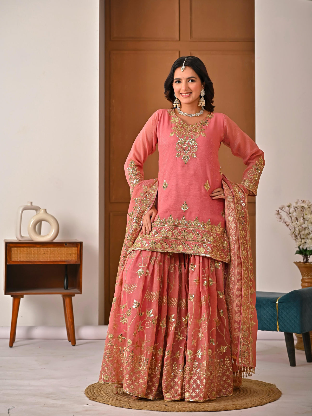 Chic Serenity: Embracing Pink and Gold Glamour