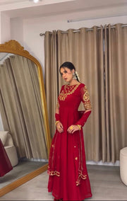 Reflections of Elegance  A Woman's Grace