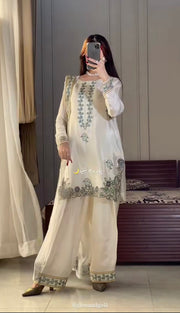 Radiant Selfie in Timeless White Ensemble