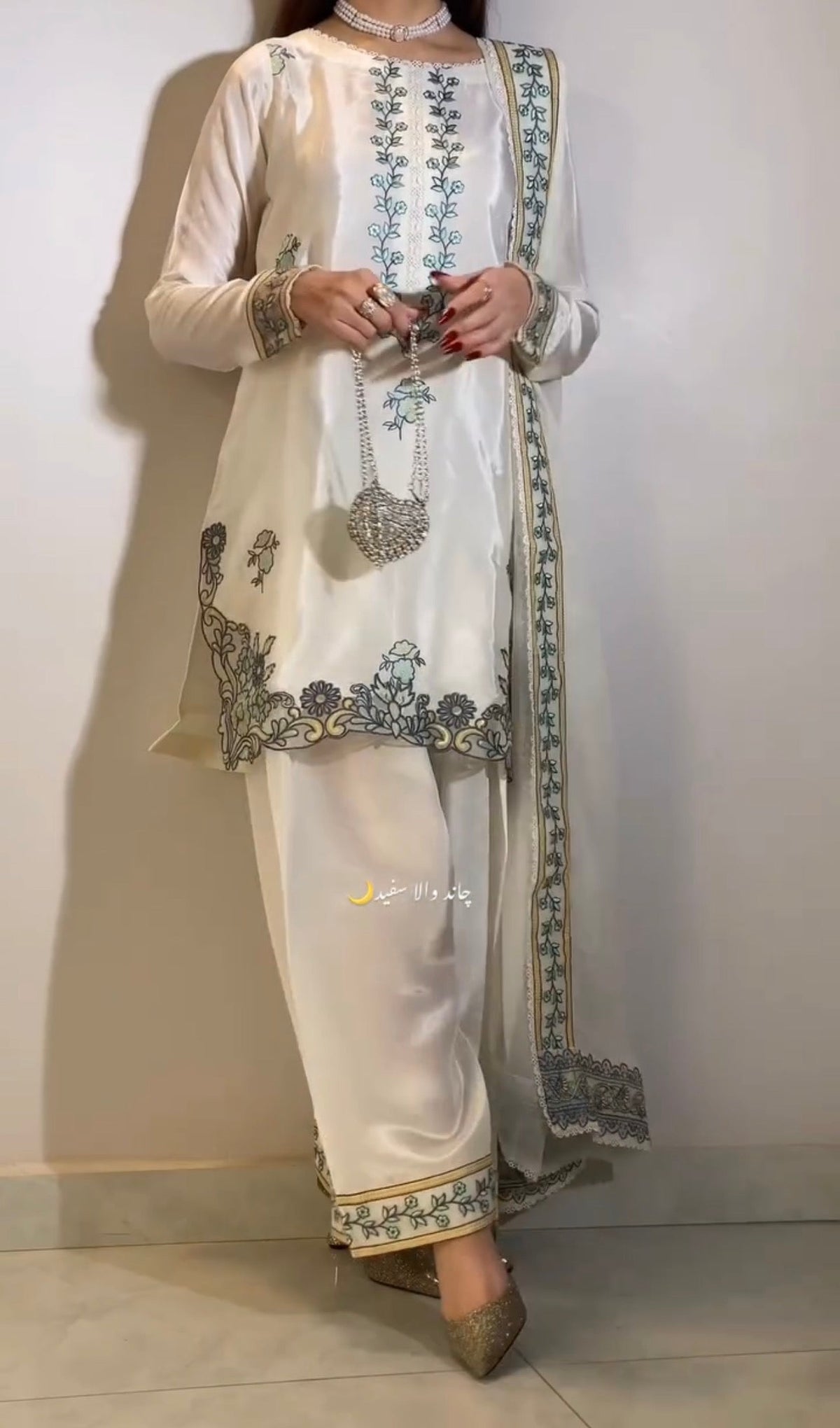 Radiant Selfie in Timeless White Ensemble