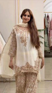 Chic Style Gold and White Ensemble