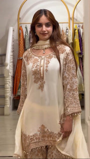 Chic Style Gold and White Ensemble