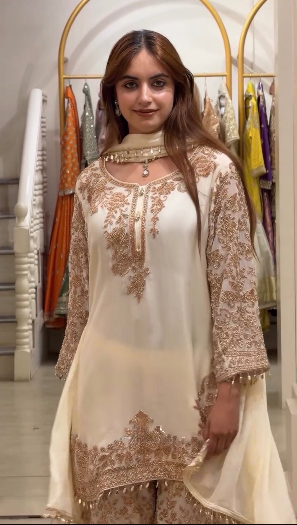 Chic Style Gold and White Ensemble
