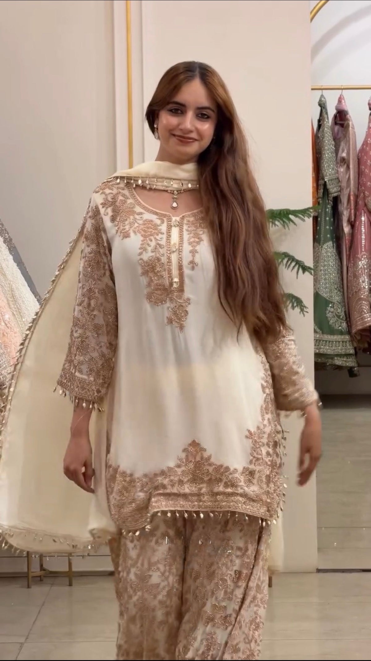 Chic Style Gold and White Ensemble