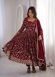 Vibrant Charm Women's  Anarkali Ensemble