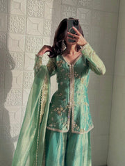 Radiant Green The Luxe Selfie Collection Unveiled