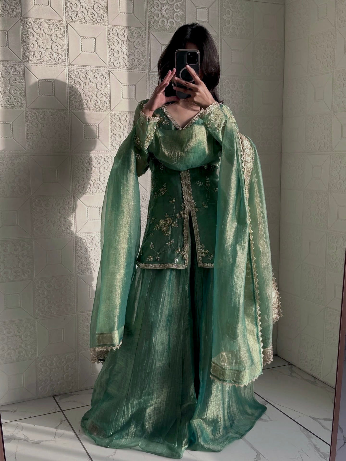 Radiant Green The Luxe Selfie Collection Unveiled