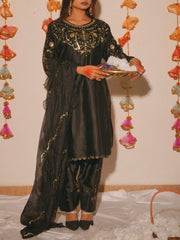 Embroidered Salwar Kameez Suit Set