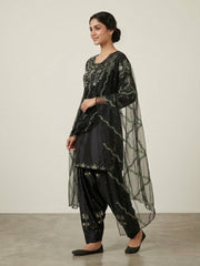 Embroidered Salwar Kameez Suit Set